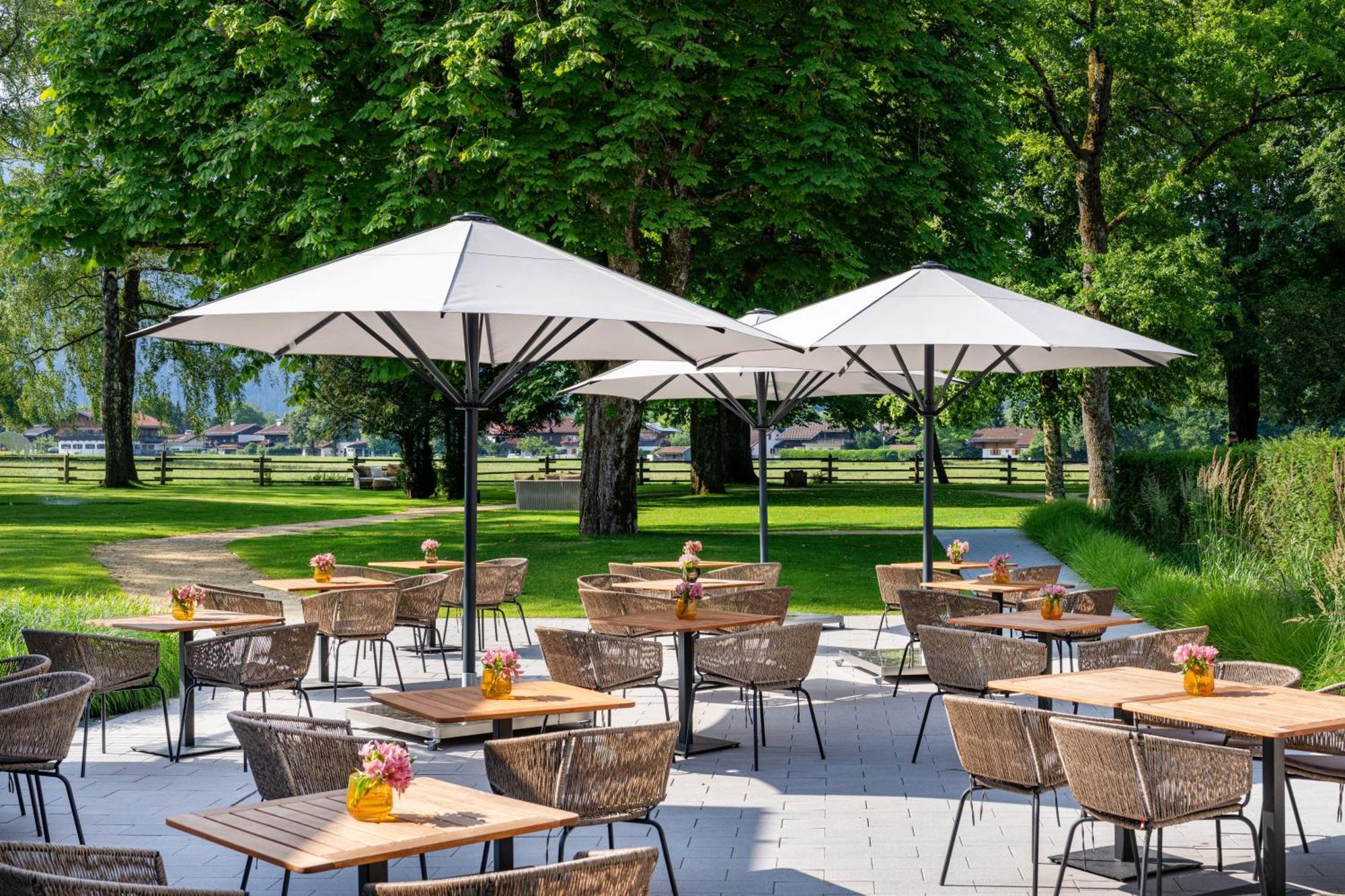 Parkhotel Egerner Hoefe Rotta Extérieur photo